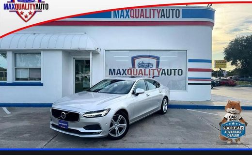 2018 Volvo S90 Momentum