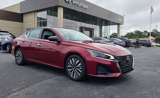 2025 Nissan Altima SV