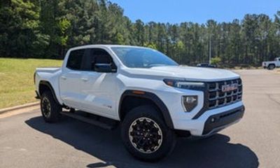 2026 GMC Canyon AT4