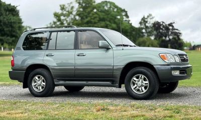 2001 Lexus LX 470