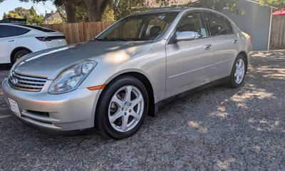 2004 Infiniti G35 Sedan