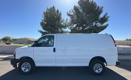 2020 GMC Savana 2500