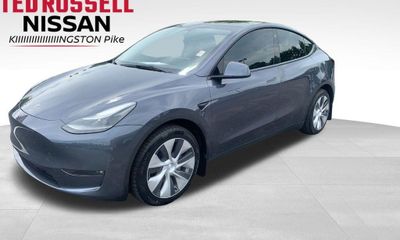 2023 Tesla Model Y Long Range