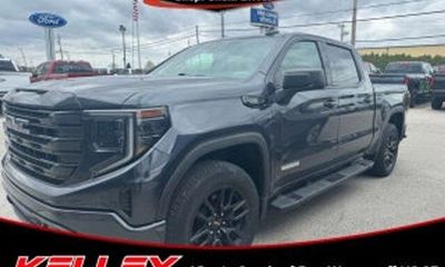 2023 GMC Sierra Elevation
