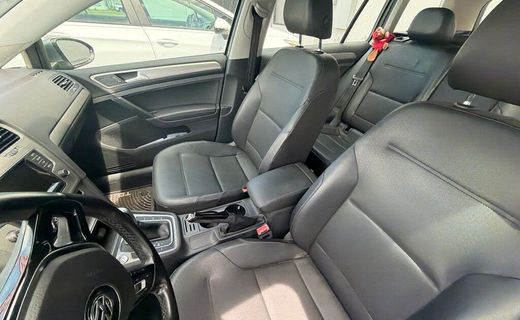 2015 Volkswagen Golf Sportwagen