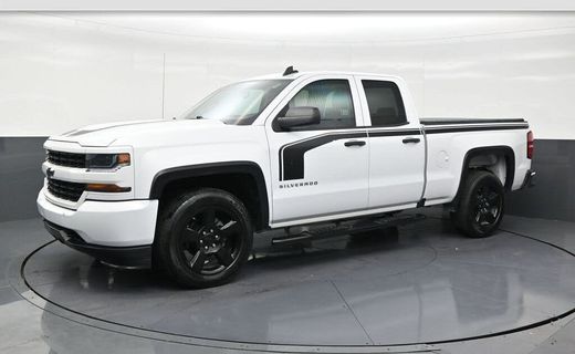 2018 Chevrolet Silverado Custom
