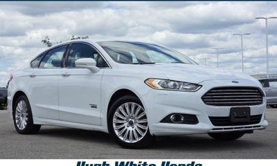 2013 Ford Fusion SE