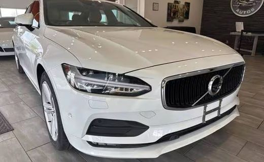 2018 Volvo S90 Momentum