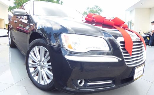 2013 Chrysler 300 300C Luxury