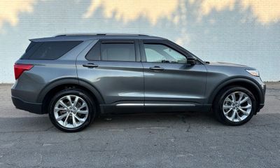 2022 Ford Explorer Platinum