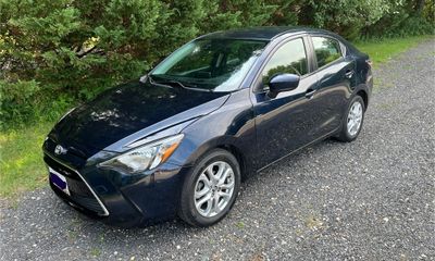 2018 Toyota Yaris IA Base