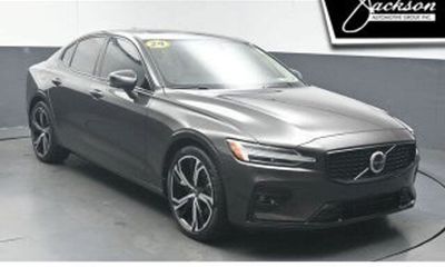 2024 Volvo S60 Plus Dark