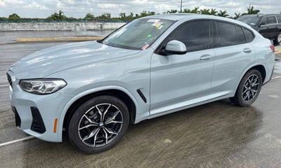 2023 BMW X4 xDrive30i