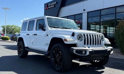 2022 Jeep Wrangler Unlimited Sahara 4XE