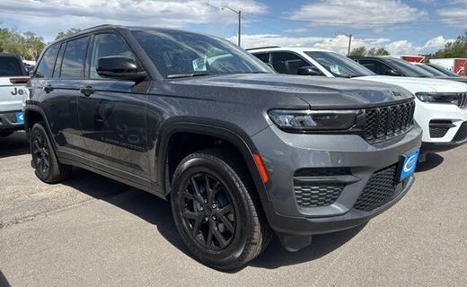 2024 Jeep Grand Cherokee Laredo