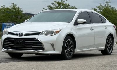 2016 Toyota Avalon XLE Plus