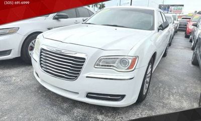 2013 Chrysler 300 Base Limited