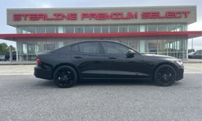 2024 Volvo S60 Plus Black Edition