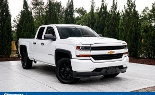 2017 Chevrolet Silverado Custom