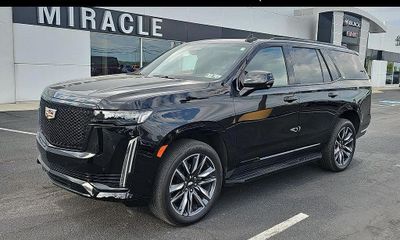 2023 Cadillac Escalade Sport