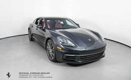 2018 Porsche Panamera 4S
