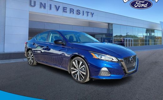 2022 Nissan Altima SR