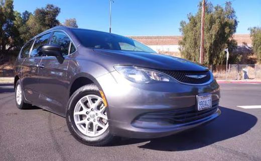 2020 Chrysler Voyager LXI