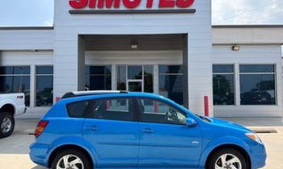 2008 Pontiac Vibe Base