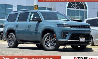2026 Jeep Grand Wagoneer Base