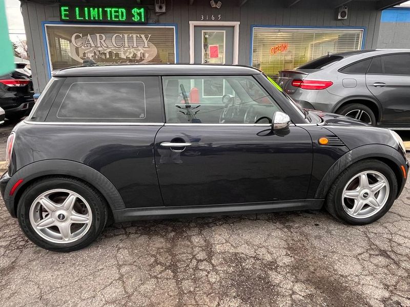 2008 Mini Cooper — a typically priced live listing