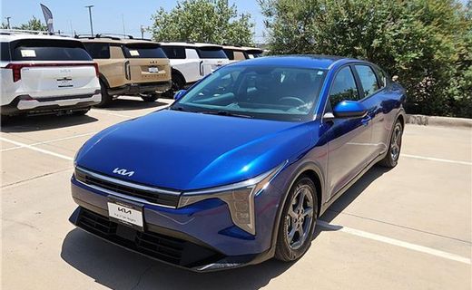 2025 Kia K4