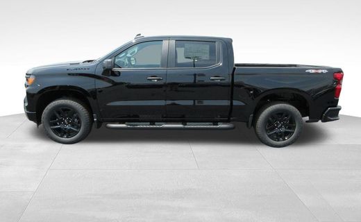 2026 Chevrolet Silverado Custom