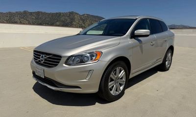 2017 Volvo XC60 Inscription