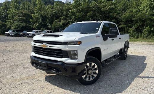 2025 Chevrolet Silverado HD Custom