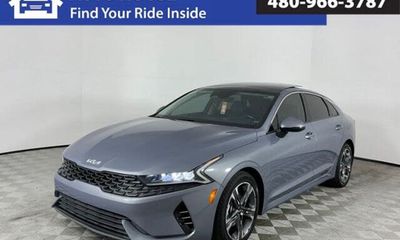 2022 Kia K5 EX