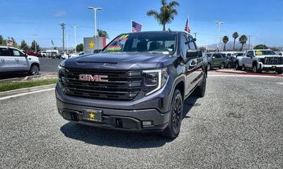 2023 GMC Sierra Elevation
