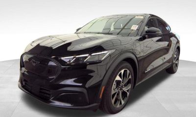2025 Ford Mustang Mach-E Select