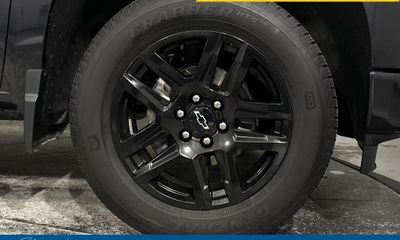 2023 Chevrolet Silverado Custom
