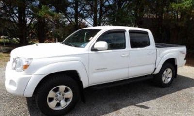 2012 Toyota Tacoma Base