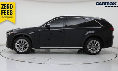2024 Mazda CX-90 Premium Package