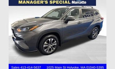 2022 Toyota Highlander XSE