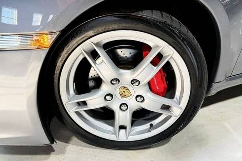 2005 Porsche Boxster — a typically priced live listing