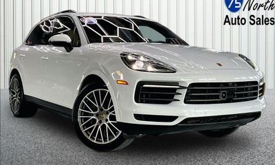 2023 Porsche Cayenne S Platinum Edition