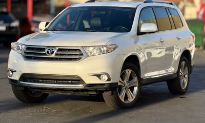 2013 Toyota Highlander Base Hybrid