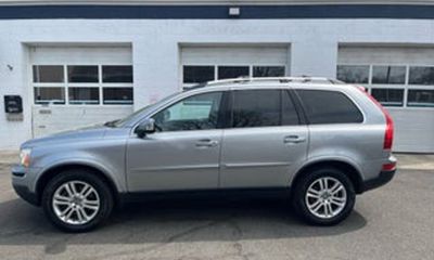 2011 Volvo XC90 32