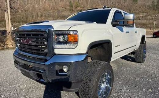 2018 GMC Sierra SLT
