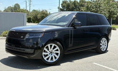 2026 Land Rover Range SE