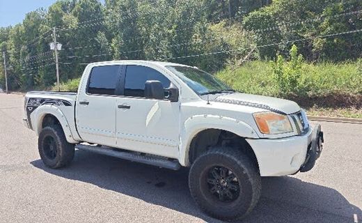 2013 Nissan Titan S