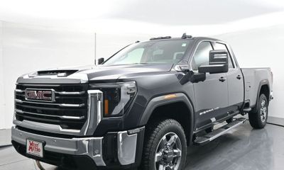 2026 GMC Sierra HD SLE