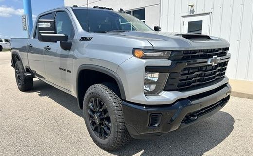 2026 Chevrolet Silverado HD Custom